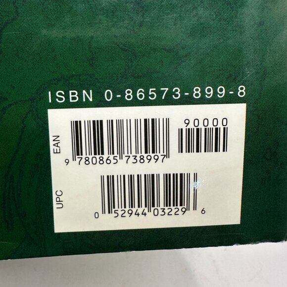 Traditional Christmas Two Cooking Crafts & Gifts Hardcover Book Cowles Creative - Picture 3 of 9